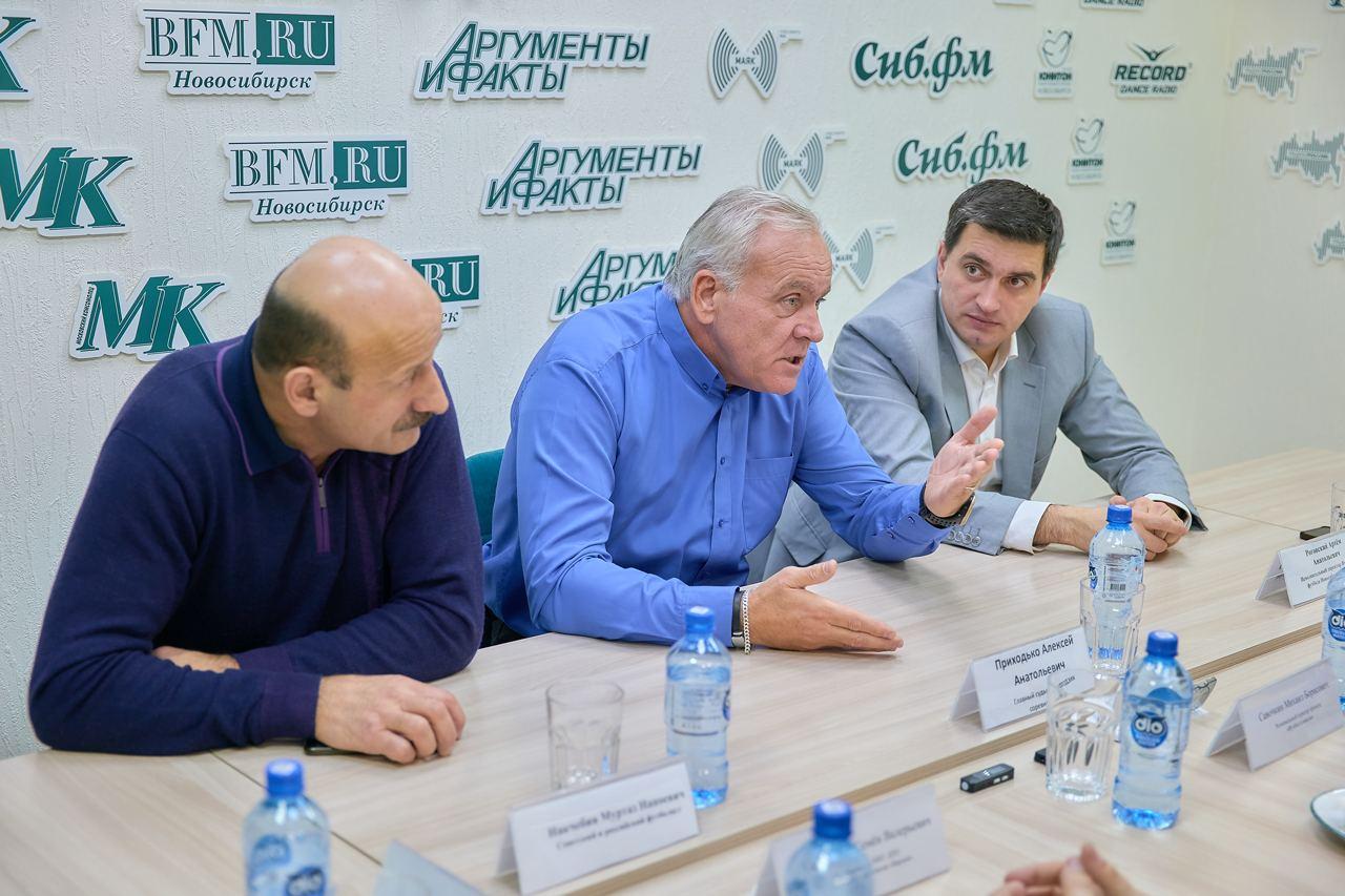 Фото Большие проблемы маленького футбола. Новосибирские тренеры и судьи назвали пути выхода спортшкол из кризиса 8